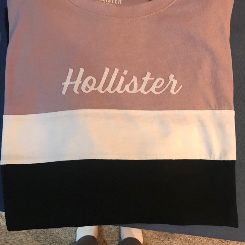 Ladies Hollister long sleeve shirt.